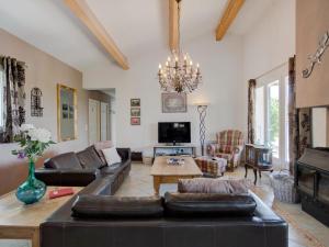 Villas Spacious villa with private swimming pool and bubble bath : photos des chambres