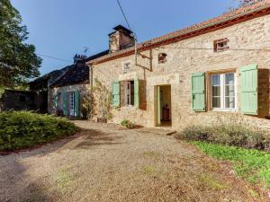 Maisons de vacances 17e century Holiday Home In the Forest Saint Caprais near Cahors s vineyard : photos des chambres