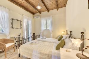Olivegrove Villa - Nestled in Olive Trees with Private Pool, by ZanteWize