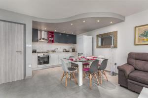 Sweet Apartment Tony