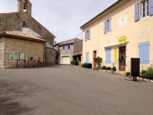 Maisons de vacances La petite maison en pierres : photos des chambres