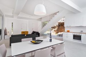 Villa V - private pool, special location & surroundings