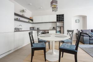 Barons Town Hall Apartments