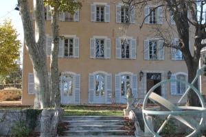 B&B / Chambres d'hotes CHATEAU DES SALLES : photos des chambres