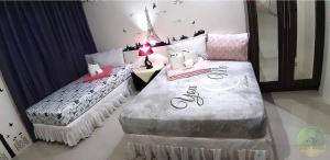 A Cozy fully furnished PRIVATE ROOM IN CONDOMINIUM unit.