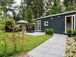 Stylish Stay in Vorden Woods