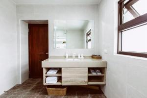Phòng Standard giường đôi (Standard Double Room)