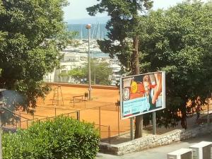 Sunshower apartment and studio