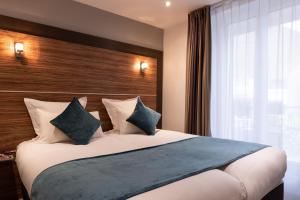 Hotels Hotel Apolonia Paris Montmartre; Sure Hotel Collection by Best Western : photos des chambres