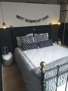 B&B SJLAOPE BIEJ DE SJLÈCHTER (slapen bij de slager)