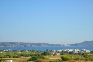 Zeras Apartments Milos Greece