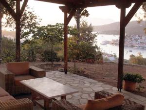 Estate with amazing views of Poros