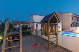 Apartment house LiJan 