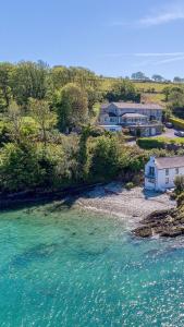 Shearwater Country House Accommodation