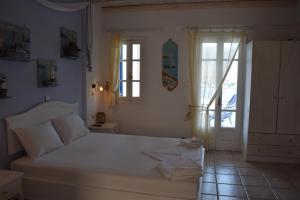 Studios Niovi Serifos Seriphos Greece