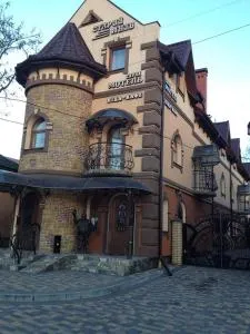 Старий Янів - Senatov