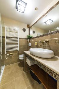 Apartment Ave Caesar