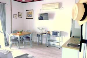 Studio apartment Gray