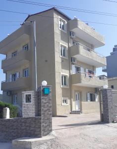 Levend Apartments