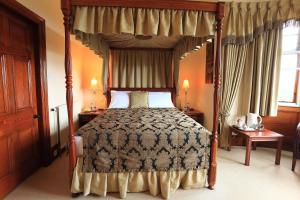 King Room with Garden View room in Ramnee Hotel