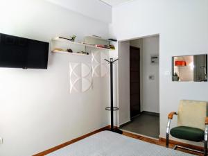 Athens Pangrati modern apt 10min to metro