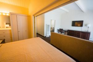 King Studio room in Los Gatos Lodge