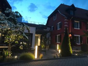 Hotels Logis Hotel Restaurant Au Lion Rouge : photos des chambres