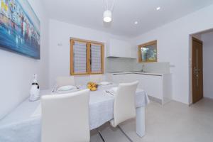 A&J deluxe apartment