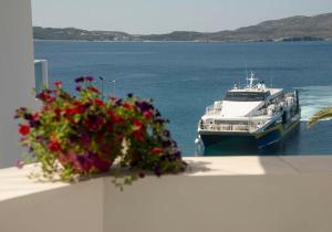 Emily's Suites Milos Greece