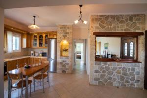 Eleonoras Apartment Karyotes Lefkada Greece