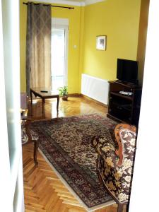 Alpha Omega (AΩ) Vintage Suite