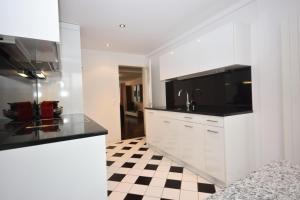 Amazing 2BR near Lake - Flower 33