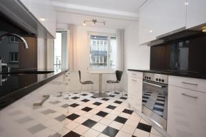 Amazing 2BR near Lake - Flower 33