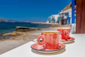 Neosikos Amazing Beach House In Milos Island Milos Greece