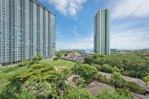 Sea View Apartment in Laguna Beach Resort