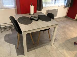 Appartement T1 bis Spacieux Chaleureux proche CNPE Centre Ville