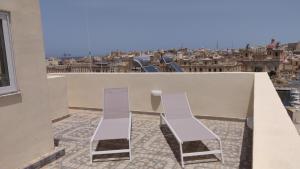 The Penthouse Flat-terrace&view