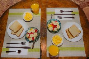 Dos Palmas Studio Apartments