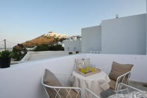 Gialos Beach Front Houses