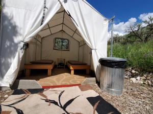 Luxury Tent room in Bristol Cabins