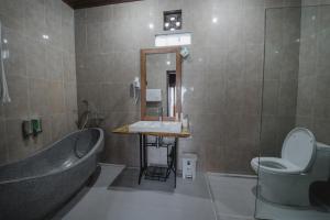 Phòng Gia Đình Nhìn Ra Biển (Family Room with Sea View)