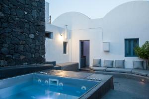 Onirondas Villas Santorini Greece