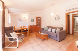 Lets Holidays Heart of Tossa Apartment
