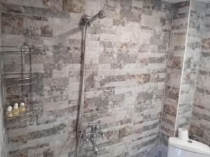 Къща за гости "Там край реката "