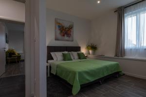 SeaBed Rooms&Studio Split