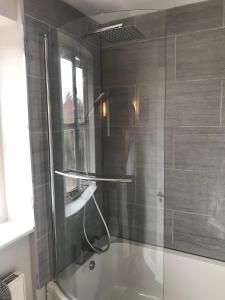 3 Crown Barton, Glastonbury