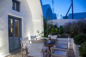 Onirondas Villas Santorini Greece