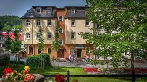 Willa Alexander - 隆代克-兹德鲁伊