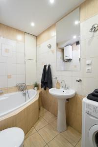 THE HEART OF NOWA HUTA - free garage