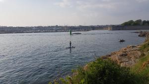 A Babord ! Près du port.